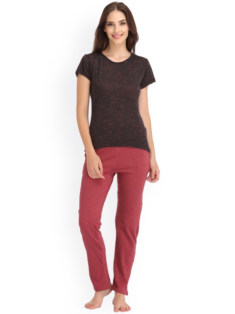 

Clovia Women Maroon & Brown Printed Lounge Set LS0123P09