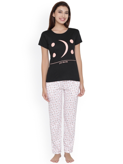 

Clovia Women Black & White Printed Lounge Set LS0183P18
