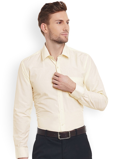 

Hancock Men Yellow Slim Fit Solid Formal Shirt