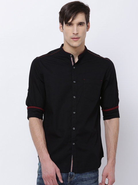 

LOCOMOTIVE Men Black Slim Fit Solid Casual Shirt