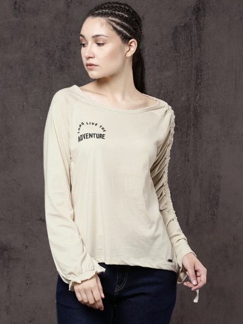 

Roadster Women Cream-Coloured Solid Round Neck T-shirt