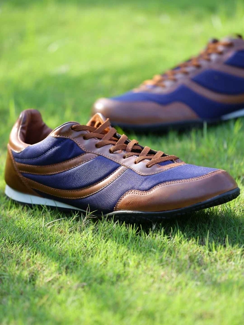 

Pepsi Men Vintage Brown & Navy Sneakers