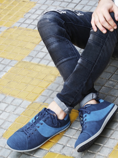 

Pepsi Men Tonal Blue Jersey Sneakers