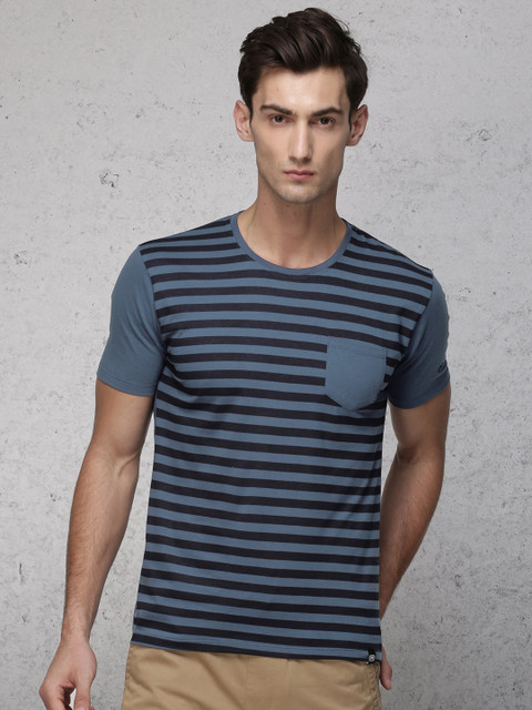 

Ecko Unltd Men Blue Striped Round Neck T-shirt