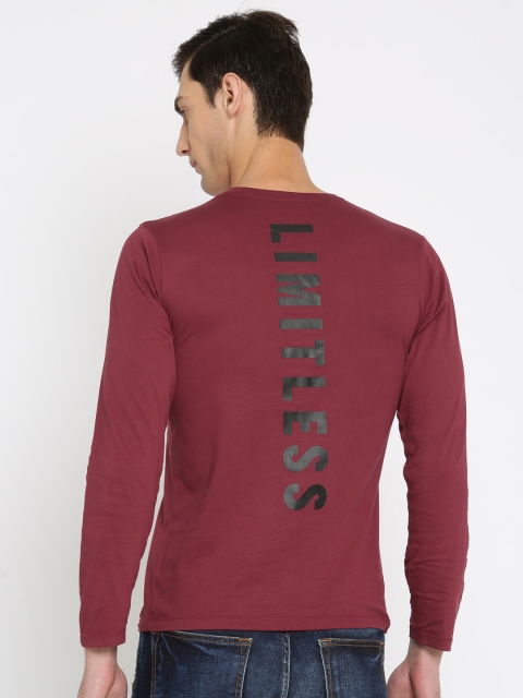 

Ecko Unltd Men Maroon Printed Henley T-shirt