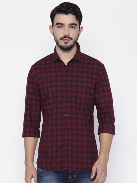 

Forca by Lifestyle Men Red & Navy Blue Slim Fit Printed Casual Shirt