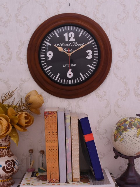 

Home Sparkle Black Dial Analogue 38 cm x 30 cm Wall Clock