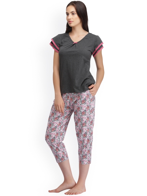 

Clovia Grey & Off-White Printed Lounge Set LS0198P05