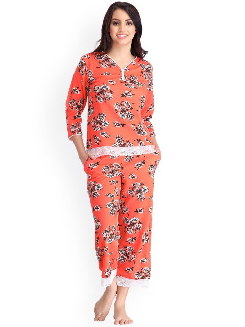 

Clovia Orange Printed Lounge Set LSW068P16