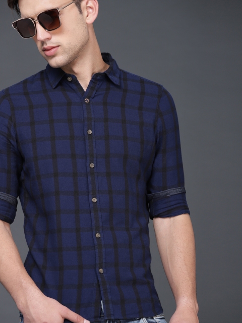 

WROGN Men Navy & Black Slim Fit Checked Casual Shirt, Navy blue