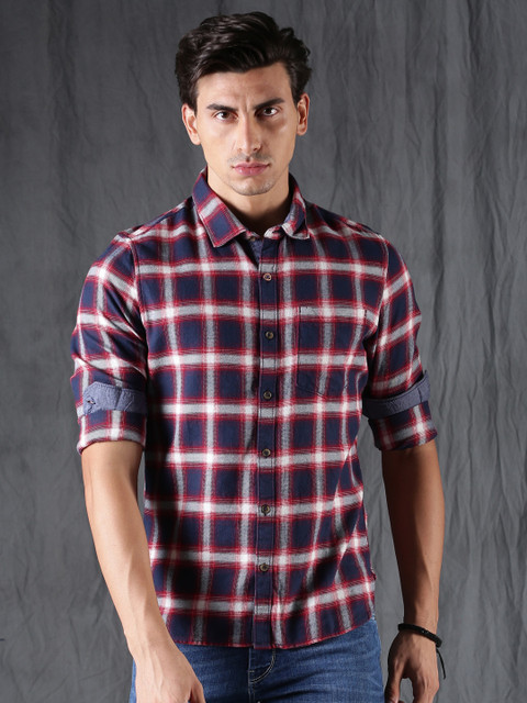 

WROGN Men Navy Blue & Red Slim Fit Checked Casual Shirt