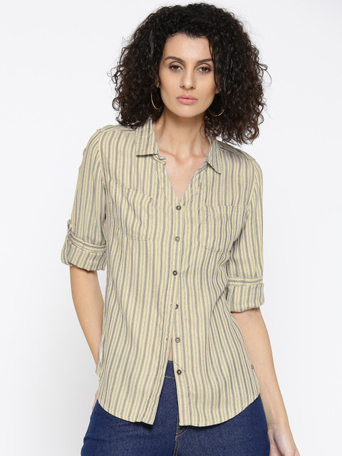

Roadster Women Beige & Blue Regular Fit Striped Casual Shirt