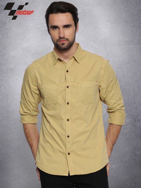

Roadster Men Khaki Regular Fit Solid Casual Shirt