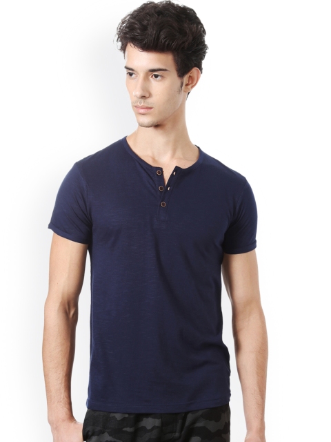 

People Men Blue Solid Henley Neck T-shirt