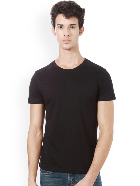

People Men Black Solid Round Neck T-shirt