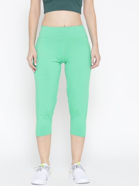 

Sweet Dreams Women Green Solid Three-Fourth Workout Tights