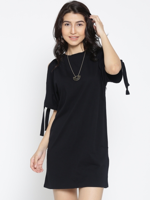 

FOREVER 21 Women Black Solid Cold-Shoulder Shift Dress