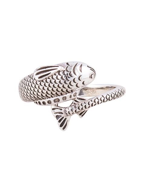

ahilya Sterling Silver Fish-Shaped Ring