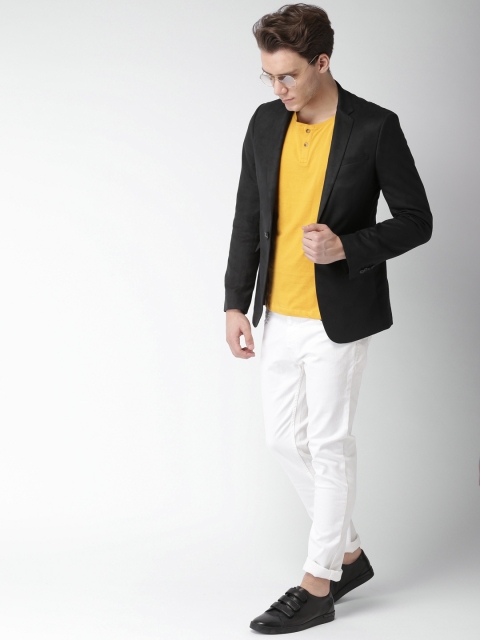 

Mast & Harbour Men Black Regular Fit Single-Breasted Party Blazer