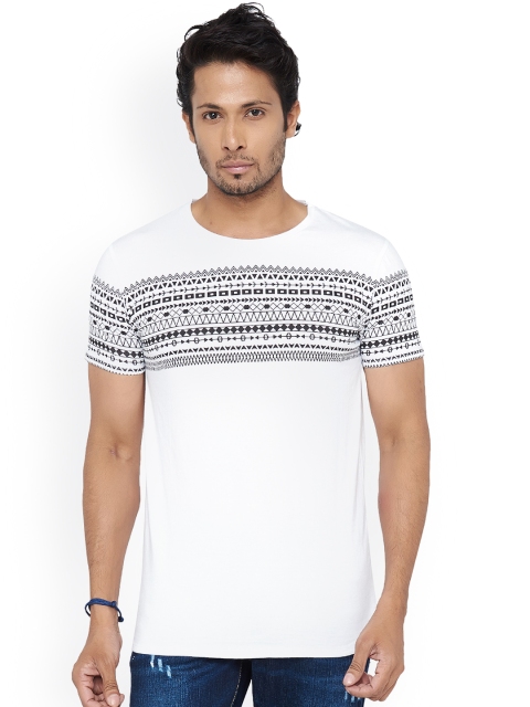 

Breakbounce Men White Printed Round Neck T-shirt
