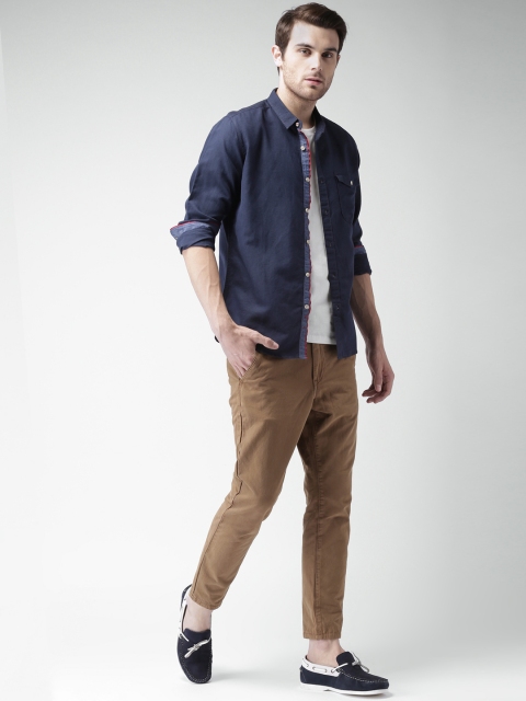 

Harvard Men Navy Blue Regular Fit Solid Casual Shirt
