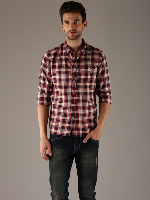

Flying Machine Men Red & Navy Regular Fit Checked Casual Shirt