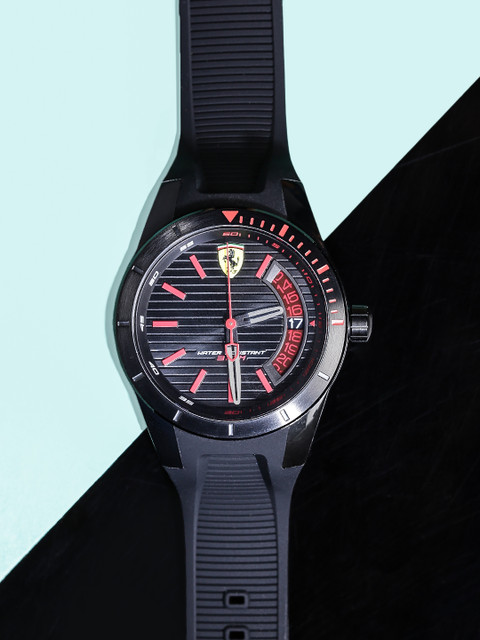 

SCUDERIA FERRARI Redrev T Men Black Analogue Watch 0830428_OR