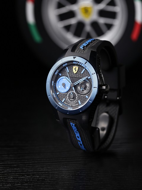 

SCUDERIA FERRARI Men Red Analogue Watch 0830256