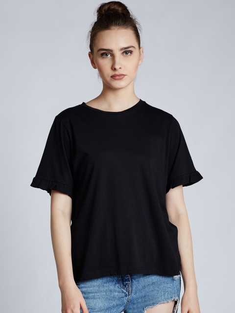 

Harpa Women Black Solid Boxy Top