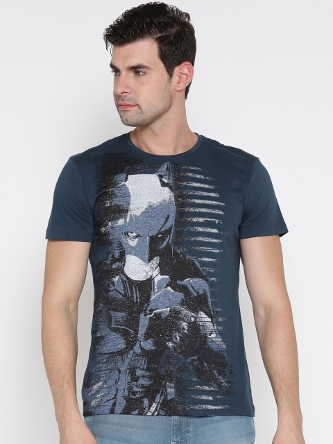 

Free Authority Men Navy Blue Batman Printed T-shirt