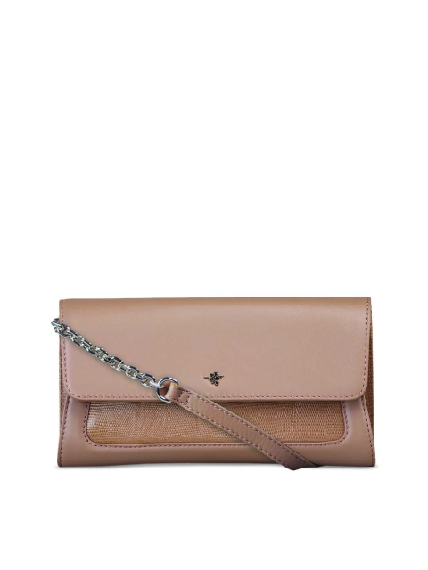 

ILEX Women Beige Leather Clutch