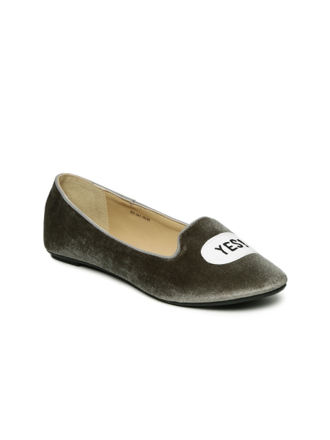 

Ginger by Lifestyle Women Grey Solid Ballerinas