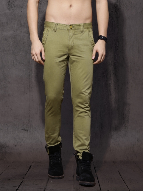 

Roadster Men Olive Green Slim Fit Solid Chinos