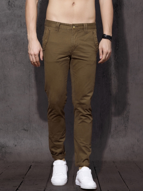 

Roadster Men Brown Slim Fit Solid Chinos