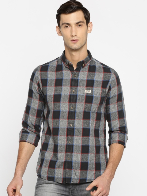 

U.S. Polo Assn. Denim Co. Men Grey Regular Fit Checked Casual Shirt