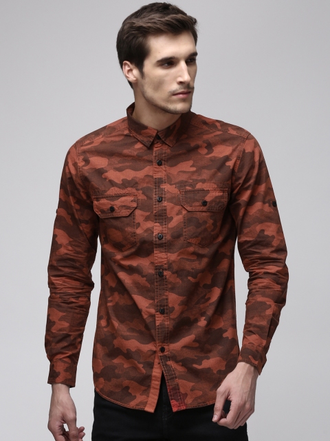 

Ecko Unltd Men Rust Slim Fit Camouflage Print Casual Shirt