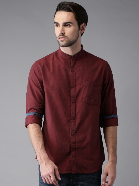 

Moda Rapido Men Maroon Regular Fit Solid Casual Shirt