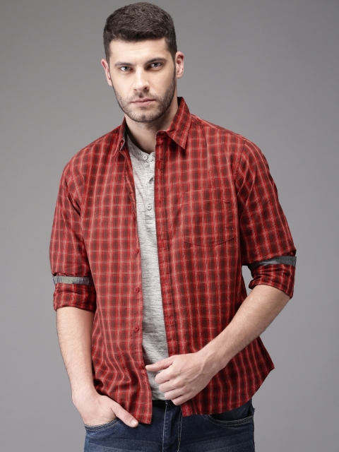 

Moda Rapido Men Red Checked Casual Shirt