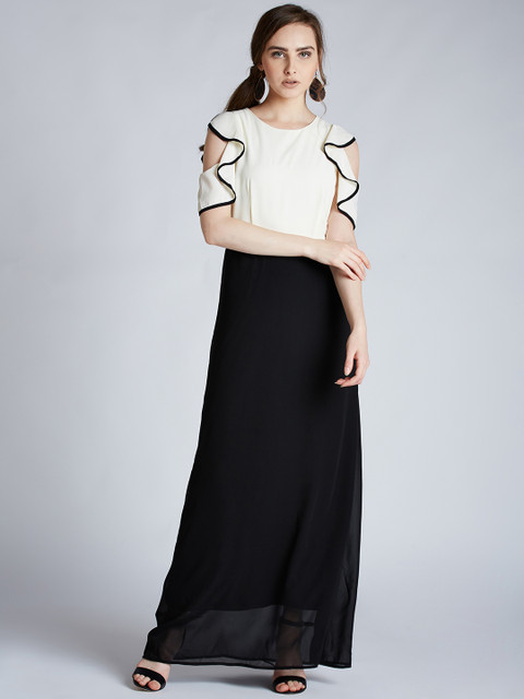 

Harpa Women White & Black Solid Maxi Dress