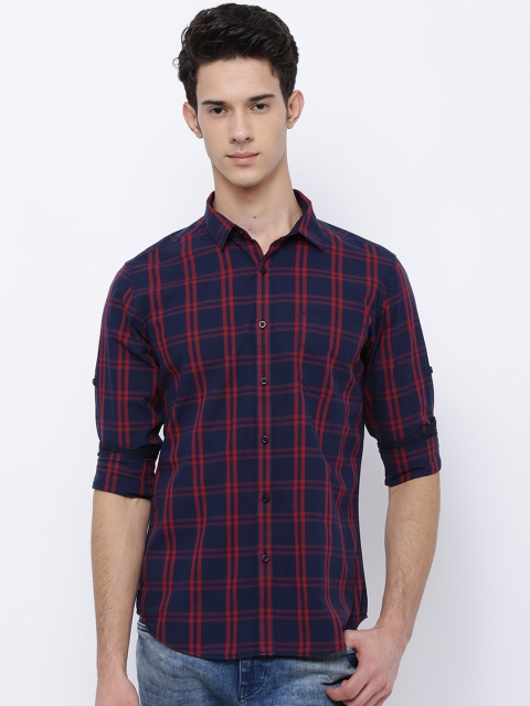 

HIGHLANDER Men Navy Blue & Red Slim Fit Checked Casual Shirt