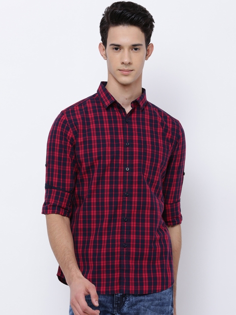 

HIGHLANDER Men Navy Blue & Red Slim Fit Checked Casual Shirt
