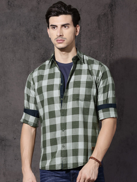 

Roadster Men Olive Green & Grey Regular Fit Checked Casual Shirt