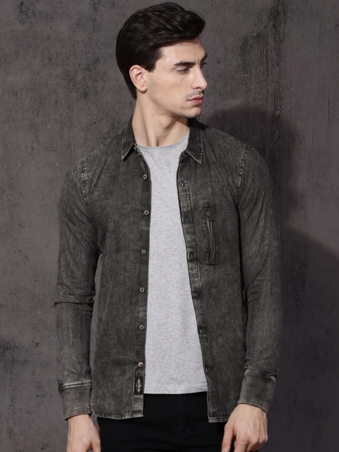 

Roadster Men Charcoal Grey Regular Fit Faded Casual Shirt