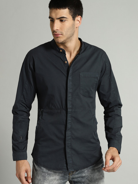 

Roadster Men Navy Regular Fit Solid Casual Shirt, Navy blue