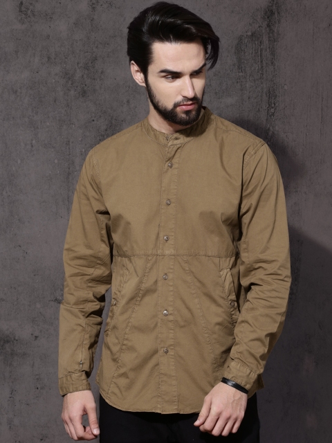 

Roadster Men Khaki Regular Fit Solid Casual Shirt