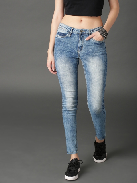 

Roadster Women Blue Skinny Fit Mid-Rise Acid Washed Stretchable Cropped Jeans