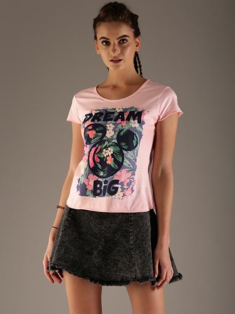 

Flying Machine Women Pink Printed Round Neck T-shirt