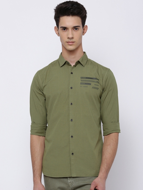 

LOCOMOTIVE Men Olive Green Slim Fit Solid Casual Shirt