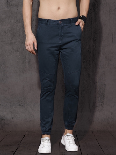 

Roadster Men Navy Slim Fit Solid Joggers, Navy blue