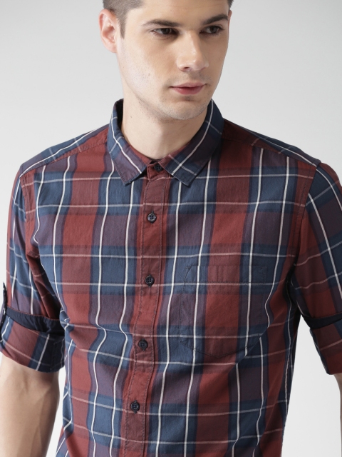 

HIGHLANDER Men Rust Red & Blue Slim Fit Checked Casual Shirt